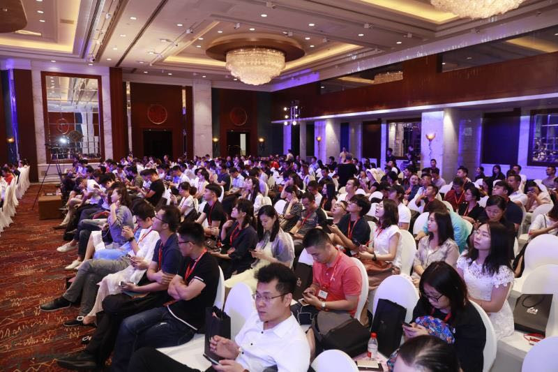 一周岁的锌财经估值超4亿，接下来要搞1亿产业基金和垂直媒体矩阵