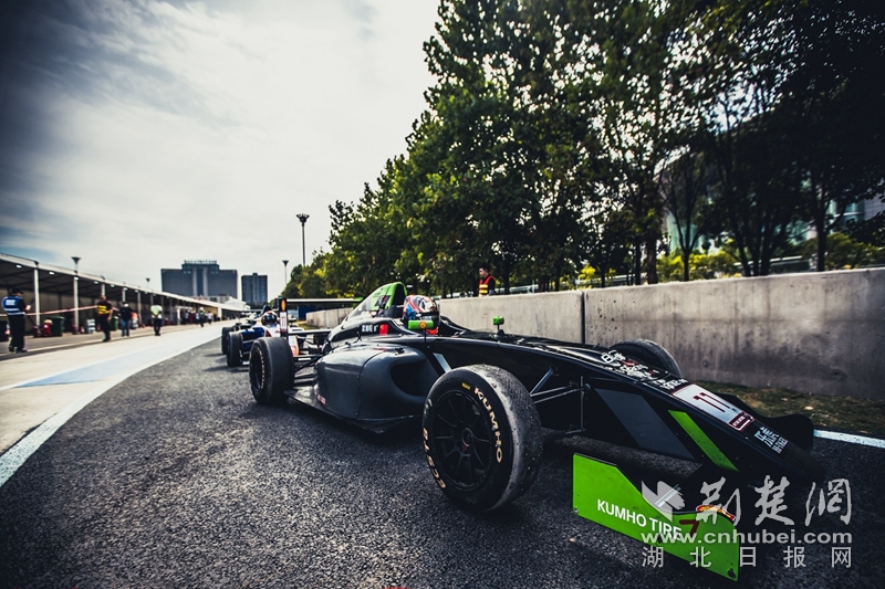 响彻武汉上空 排位赛战火即将打响|赛道|车队|排