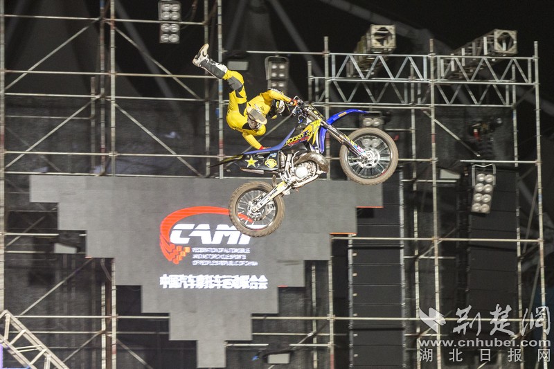 IMG_9310.jpg 燃爆全场!2018东风风神·中国汽车摩托车运动大会开幕