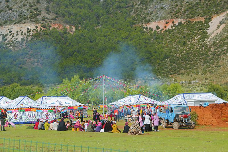 研判白格堰塞湖处置措施