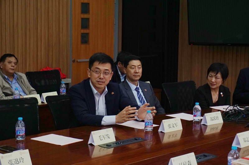 《中国通信元勋--张煦传》首发仪式在上海交大