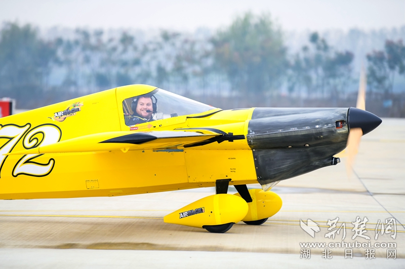 2018RENO国际航空锦标赛武汉开赛 多机上演