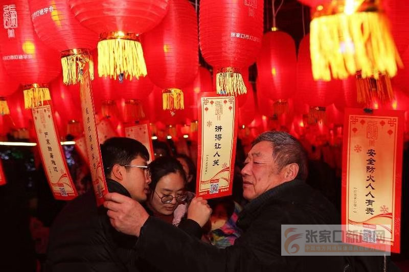 张家口国粹灯谜四区巡展活动广受热捧