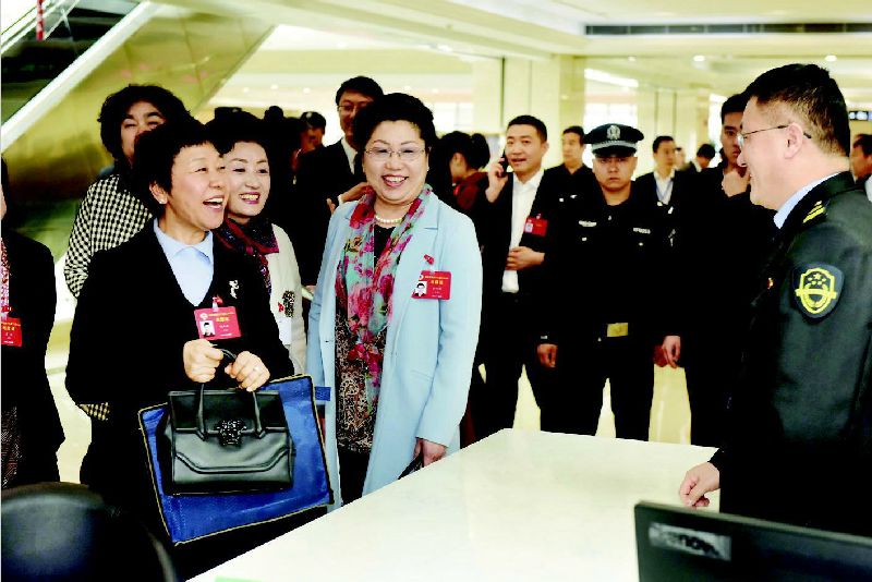 殷殷真情透出美好愿景 拳拳热心化为发展力量