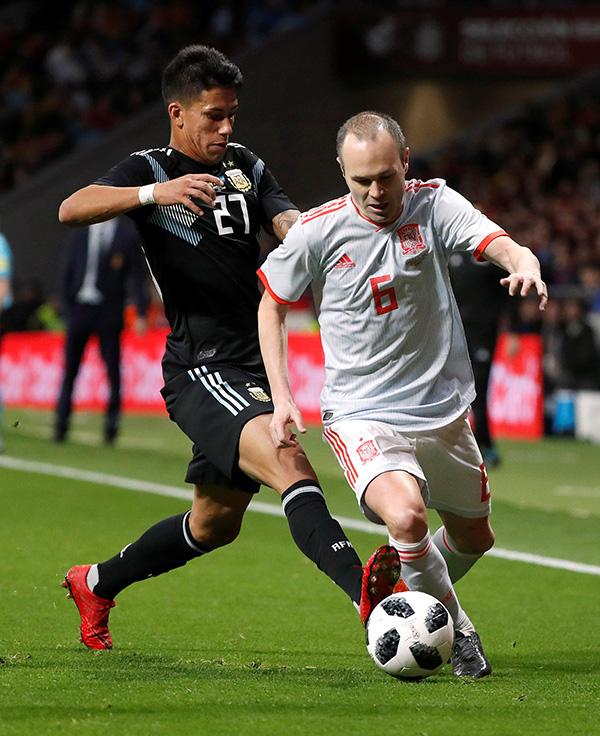 梅西被活活气走了!阿根廷1比6西班牙,遭队史最