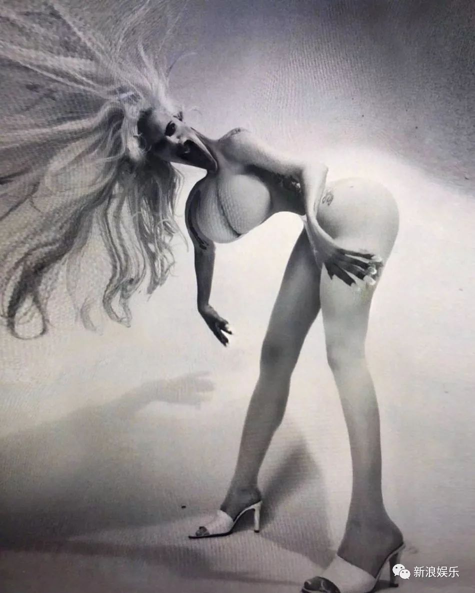 不懂时尚 | 这是要起飞？但她真是肉眼可见的美了好多！