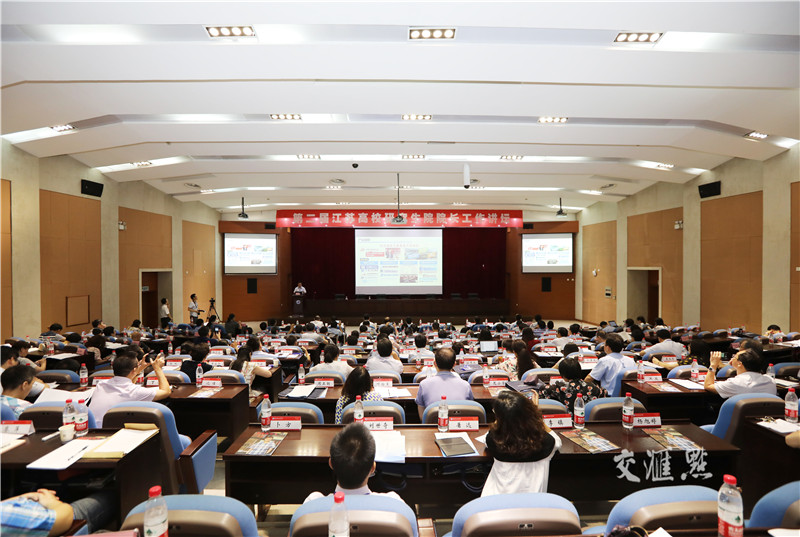 江苏严格规范研究生导师职责:不称职就面临下