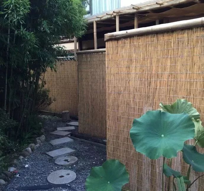 羡慕国外网红民宿?成都周边的悬崖酒店,你怕是