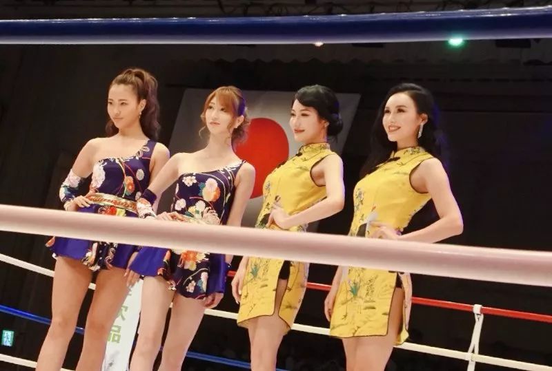 最红武林宝贝复出,与krush举牌女郎同台pk!