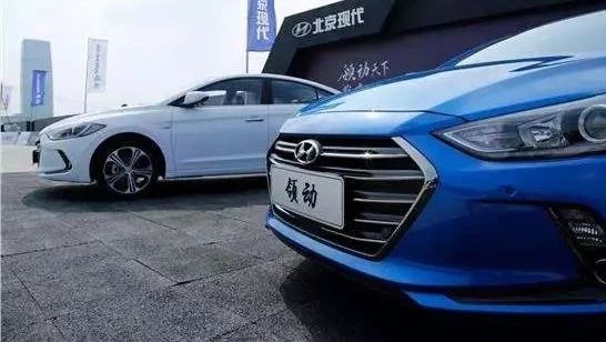 数据 | 给你们讲个恐怖故事：轿车销量增速超越SUV！