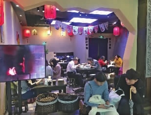 菜名上招牌，餐饮圈流行“爆款经济”