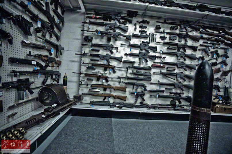 外国个人收藏囊括各国名枪械