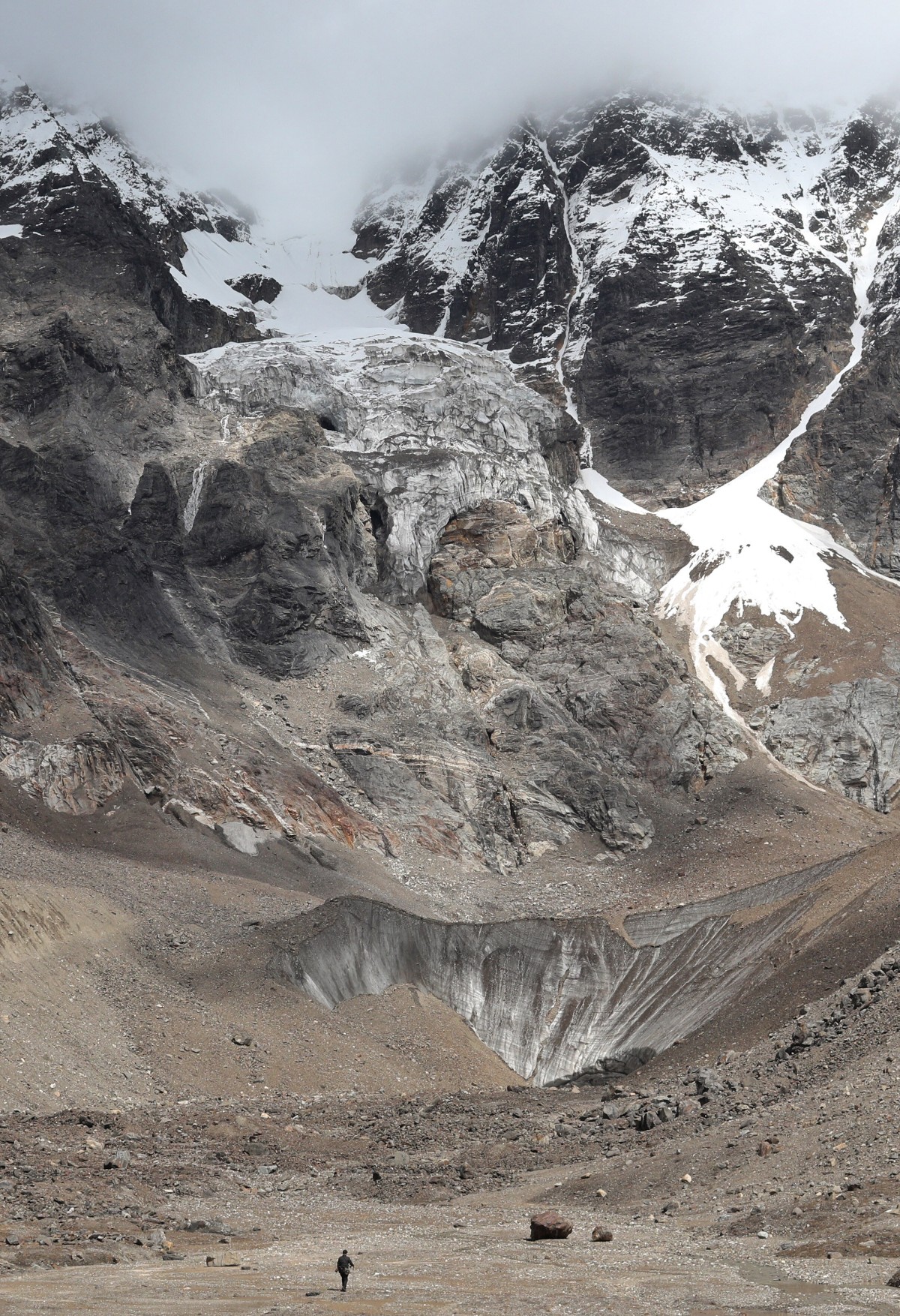 这群北京人,成为雪山"朝圣者"|朝圣者|梅里雪山_新浪新闻