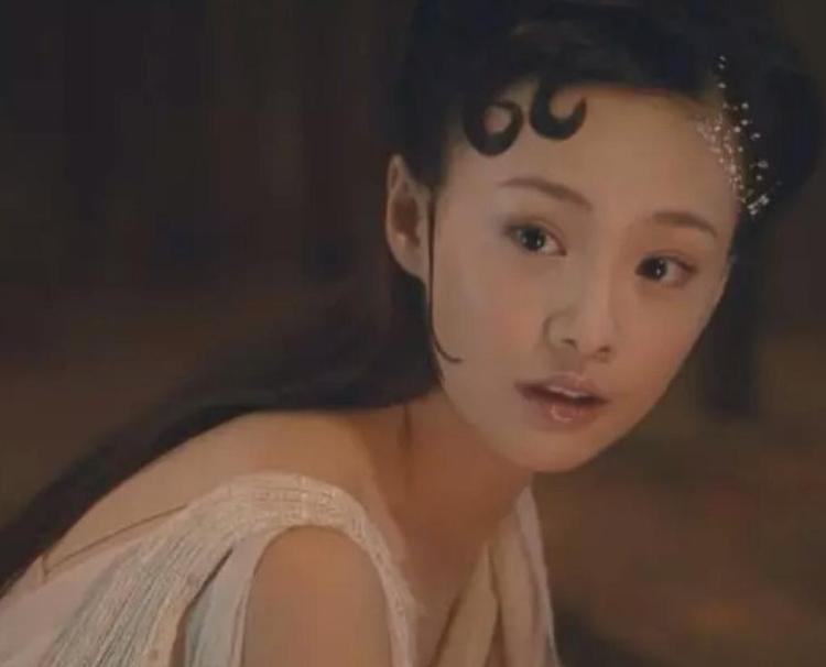 知名女星曝《画壁》导演曾威胁并性侵郑爽,本尊否认:来对质