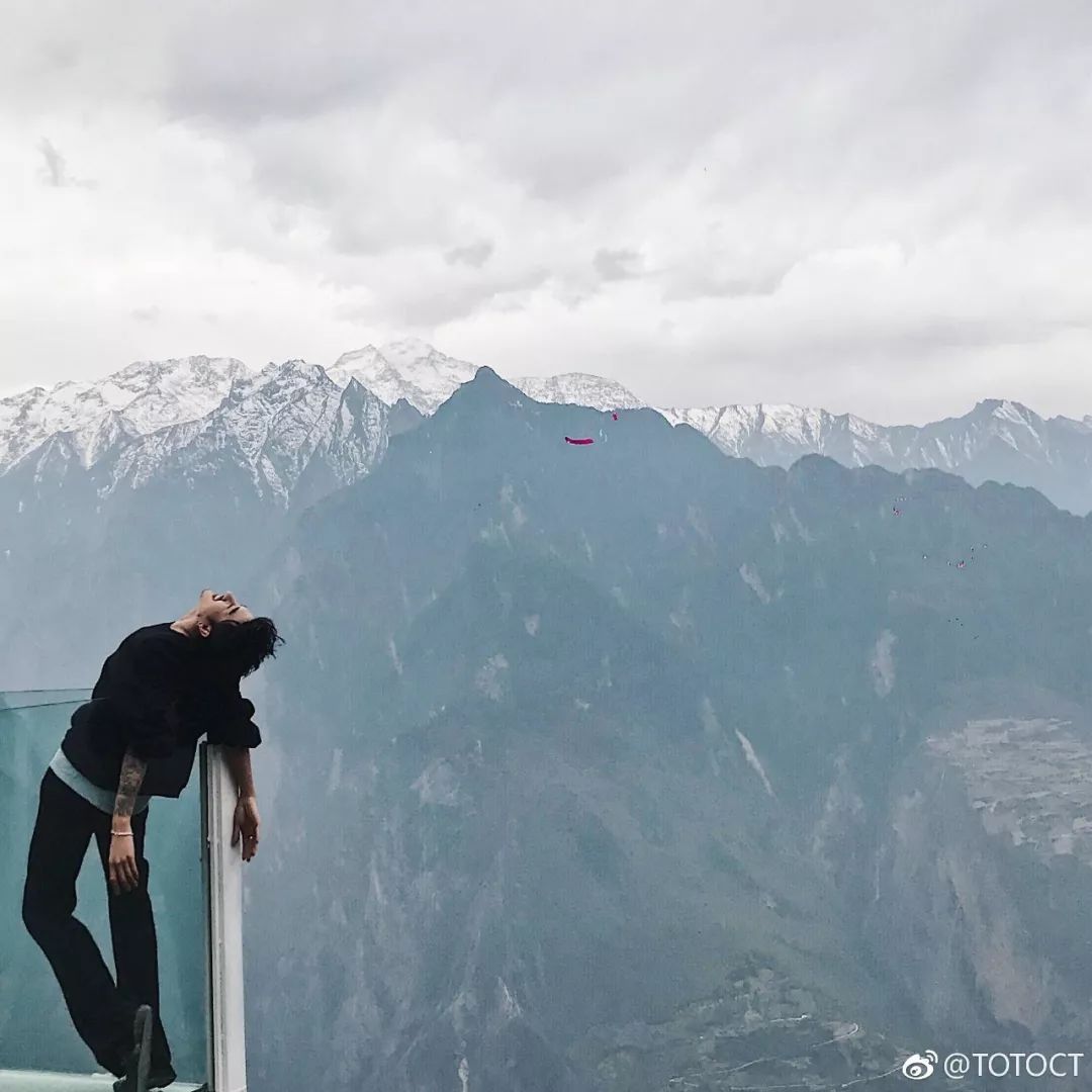 怎么拍才能让女朋友的照片在朋友圈点赞10W