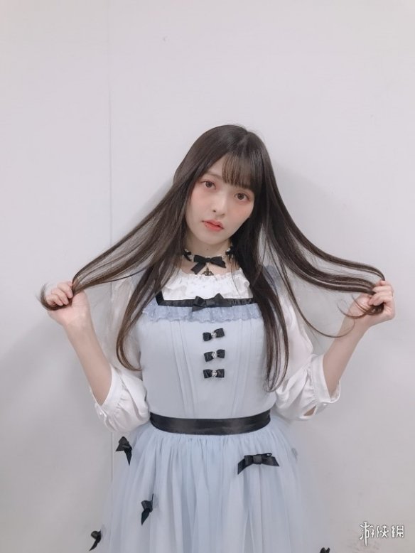 “政委周报”:春色怡人!上坂堇超清新春装美照!