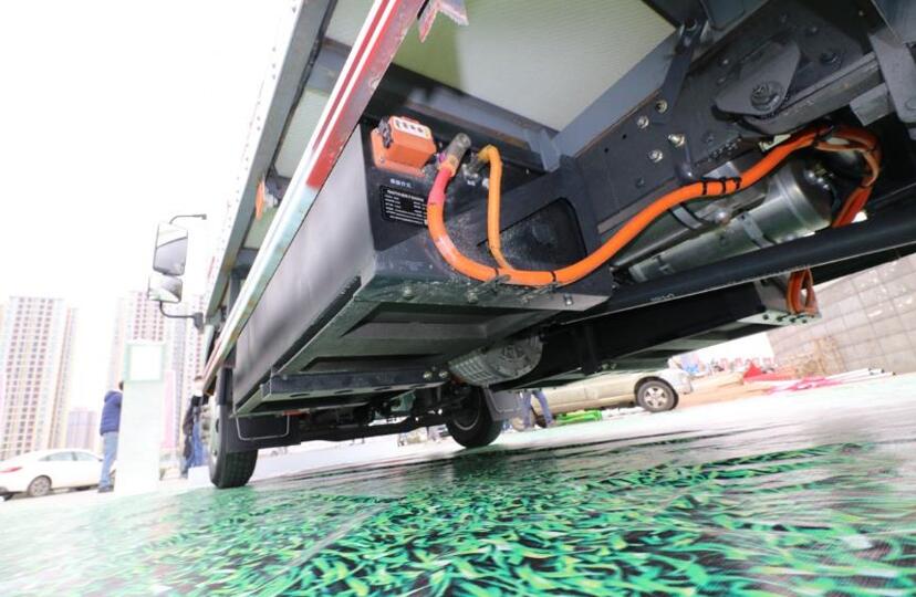 顺丰也用的电动轻卡 1度电能跑3公里