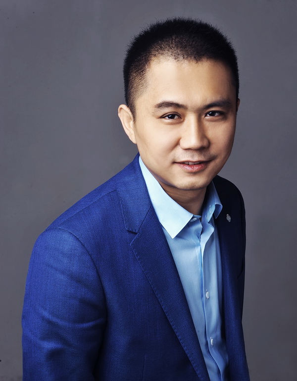 何常在新作《浩荡》:用网文写革开放四十年