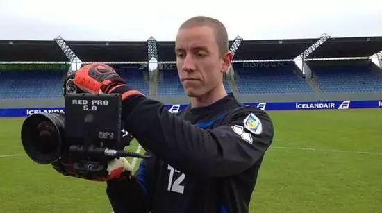 假新闻火了:冰岛队是一支业余球队?韩国门将