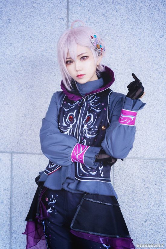 17岁韩国美少女新作COS:帅的掉渣 性别傻傻分不清