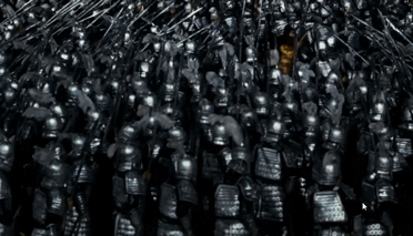 王思聪充钱都比不过他!一人追着200个土豪打,打到玩家不敢上线!