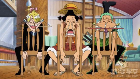 《海贼王》搞笑手办开箱 美女剑豪带着肉来了!