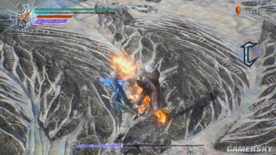 传说级女玩家VS《鬼泣5》维吉尔 DMD难度花式吊打