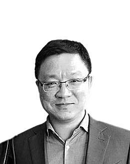 自愿型公众人物的人格权限制