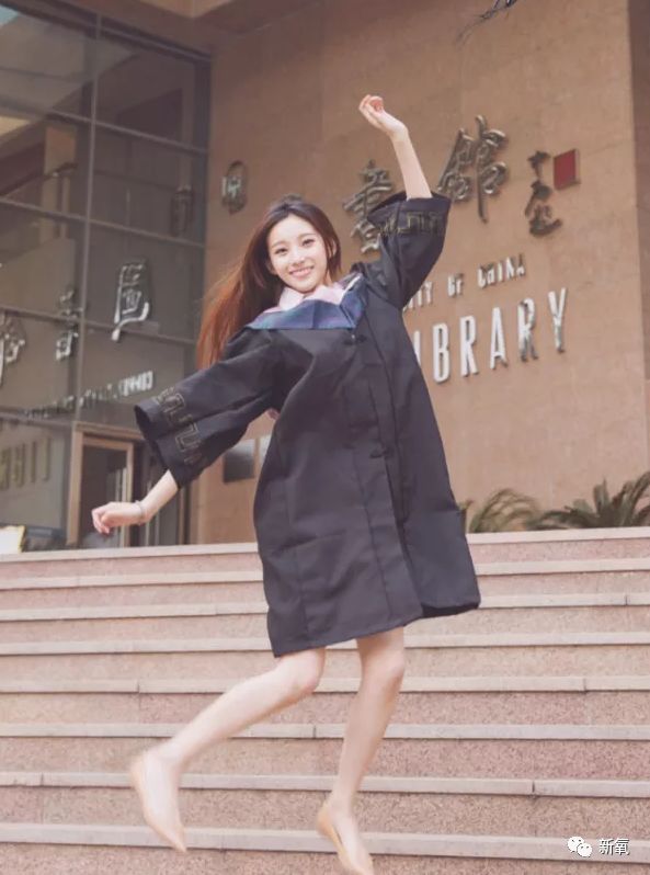 世界杯捧红这位神似张柏芝的央视第一美人