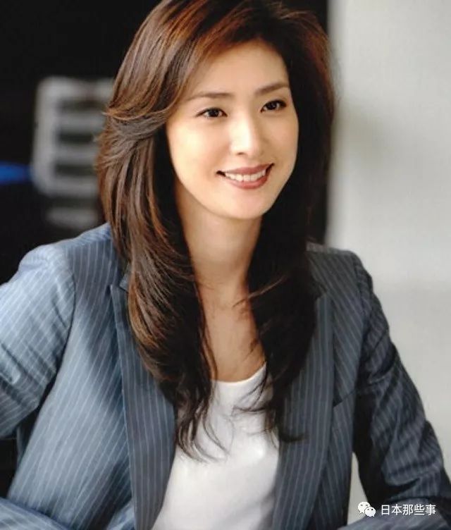 连续两年超天海祐希 她是日本女性憧憬的成熟女子