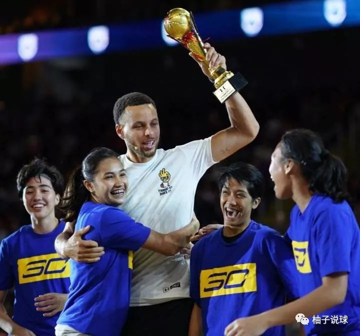 库里受什么刺激了?在中国疯掉了?