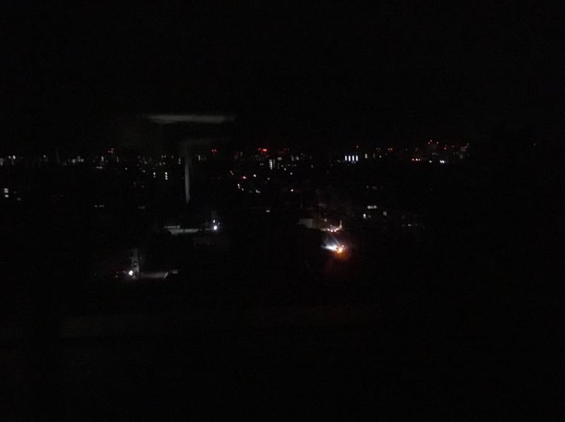 著名的函馆夜景也变成一片漆黑