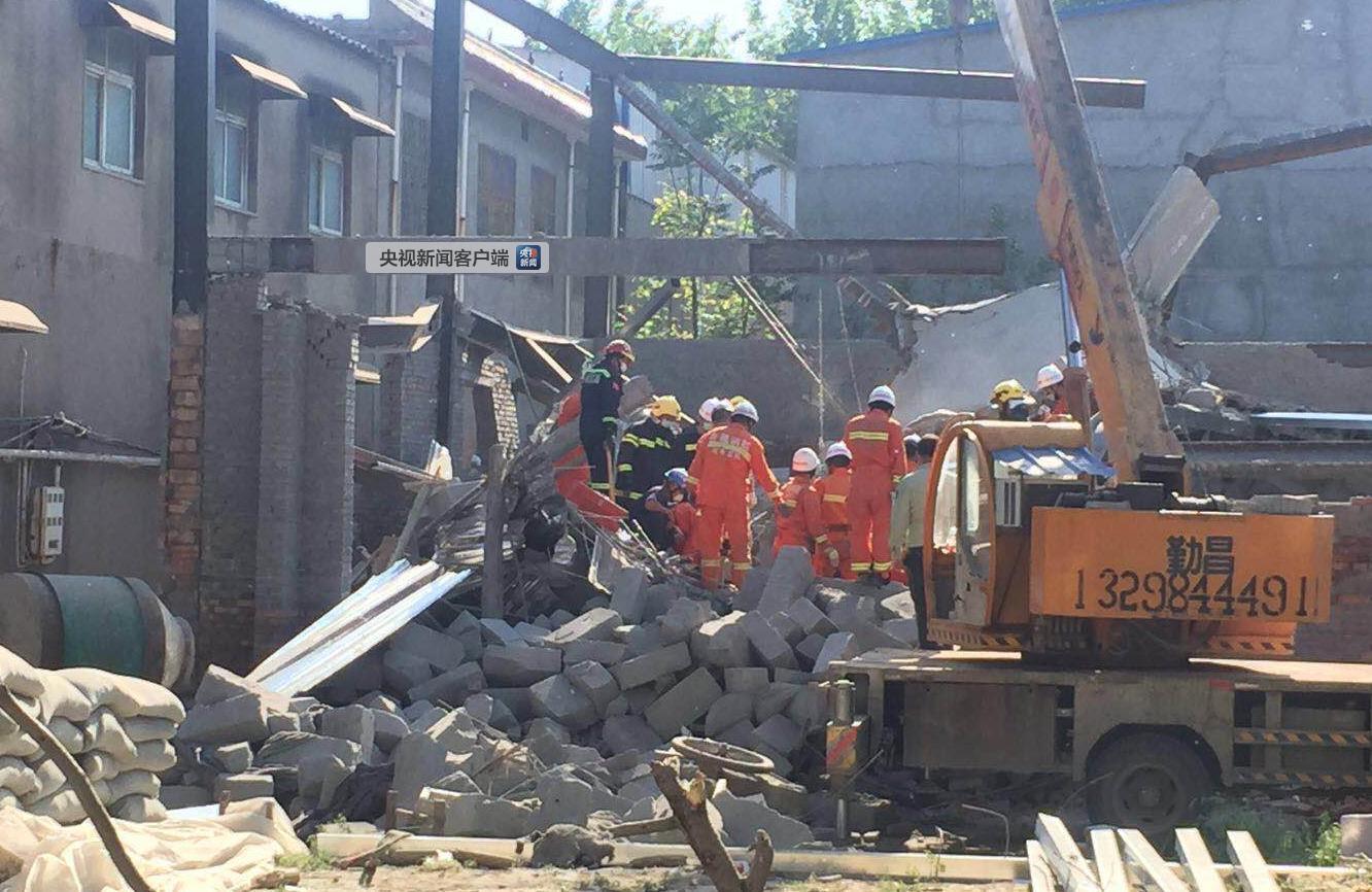 河南许昌一自建房倒塌致8人受伤1人被埋 目前