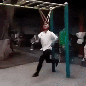 小姐姐这是在锻炼新姿势? 动图 我……我全都要!