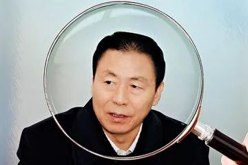 五假干部卢恩光