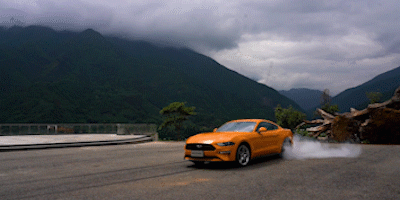 全新福特Mustang再进化，配置丰富价格下探，可惜我们只拿到了加规版