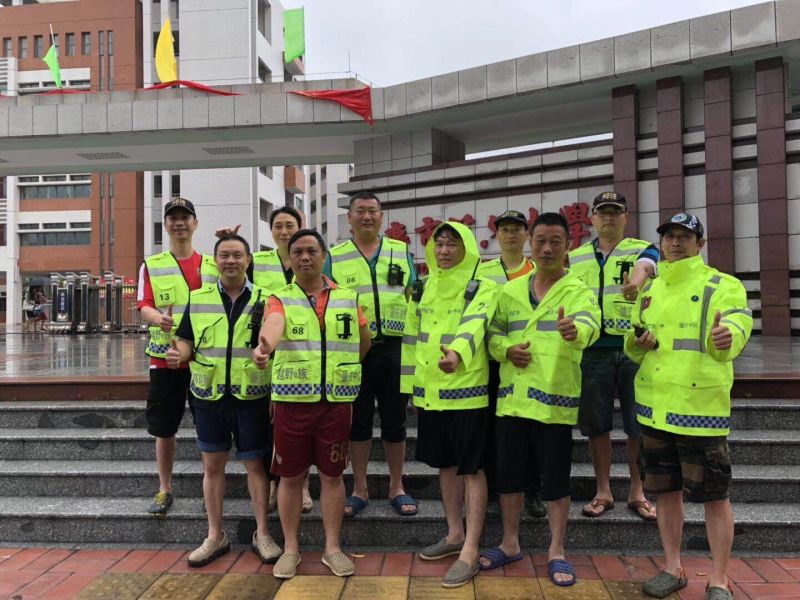 高考遇上台风暴雨,肇庆一批消防车大货车主动