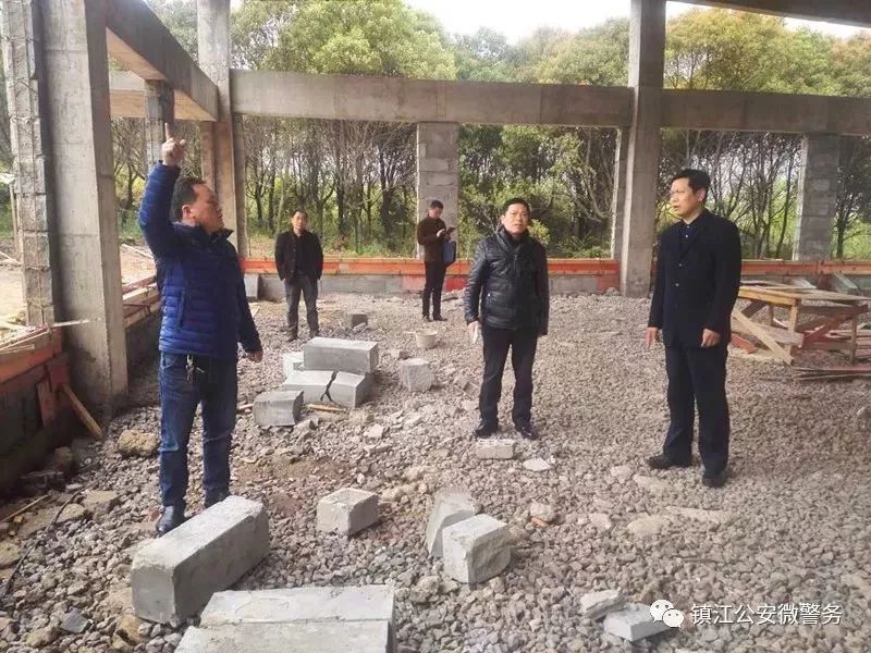 镇江公安全力投身三大攻坚战