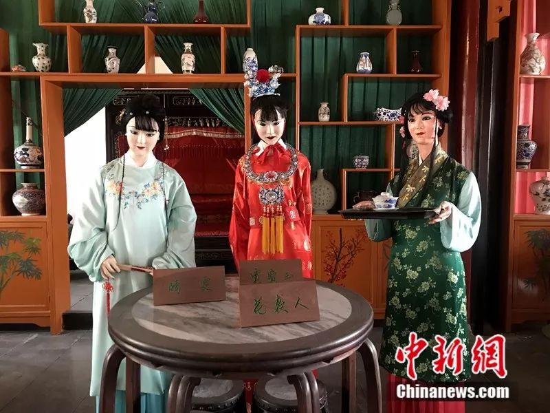 万象|北京大观园塑像吓哭小孩，宝玉黛玉你们怎么了?