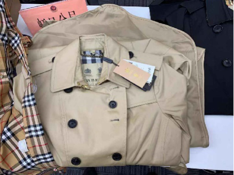 上海捣毁多个制售假冒奢侈品团伙 涉案金额超