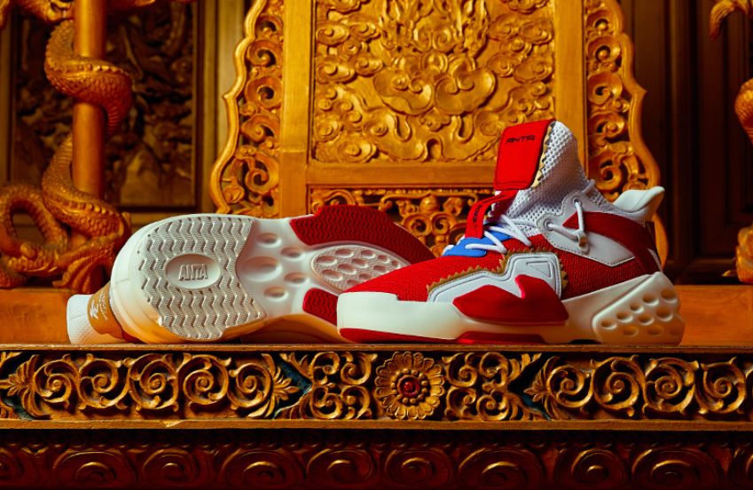 潮哭了！安踏 X 故宫，这简直是神仙联名