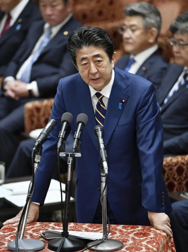 时时彩网上投注违法吗,人民海军组建第一支潜艇部队的趣事,官兵竟没一个人知道阿基米德原理