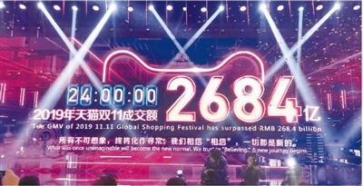 网赌巴黎人-太科幻了!F22夜间空中加油镜头曝光 这就是歼20未来的方向