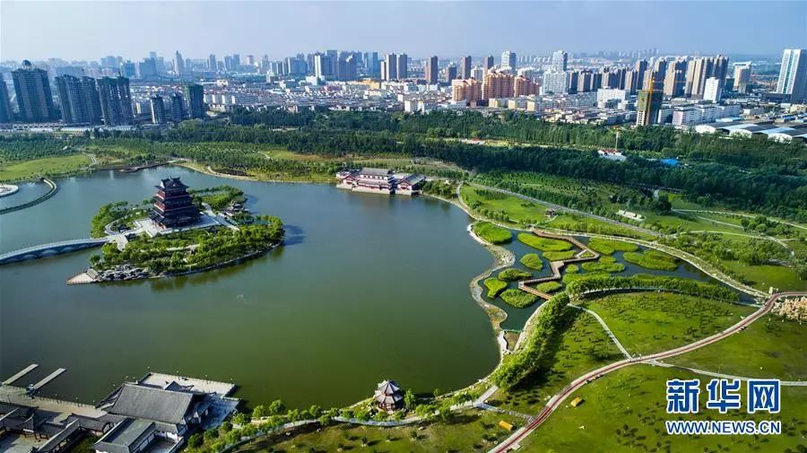 ▲榆林市榆阳区榆溪河公园(8月2日无人机拍摄)。