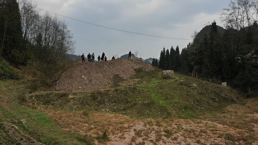 回风斜井废石场原来是条壕沟,现在已填平复垦。新京报首席记者 陈杰 摄