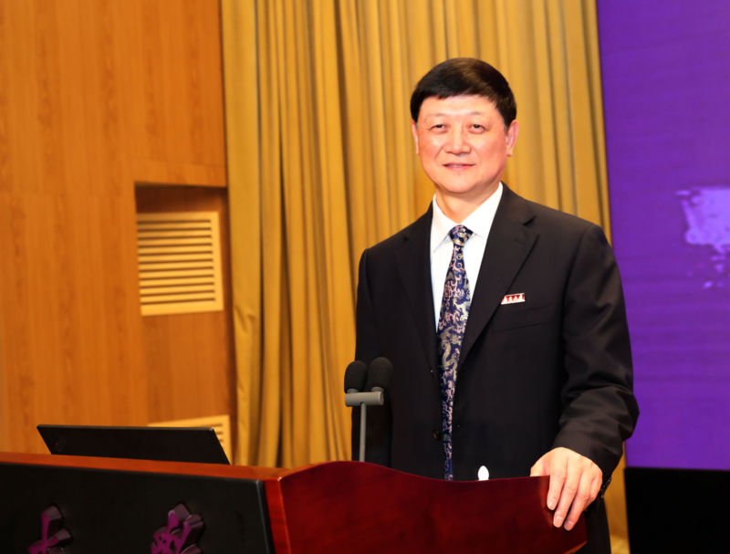 我校召开2018年度选人用人“一报告两评议”会议党委行政述职述廉测评会同期举行