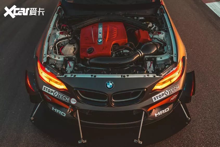 性能暴躁、彻底改头换面，这台完全改装的BMW M2太帅了！
