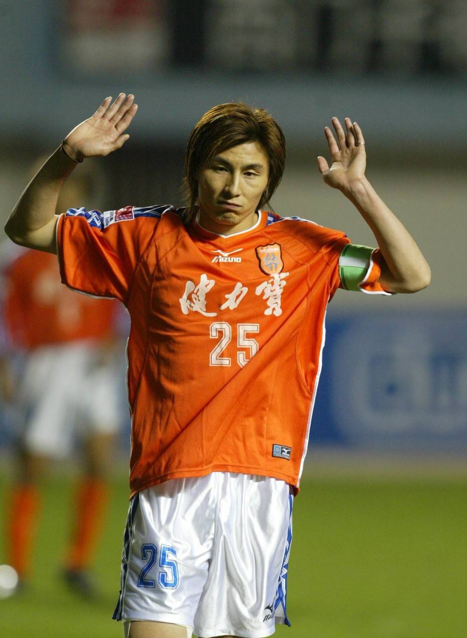 14年前的今天:深圳健力宝夺得中超元年冠军!