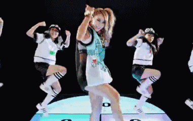 性感的爵士舞表演