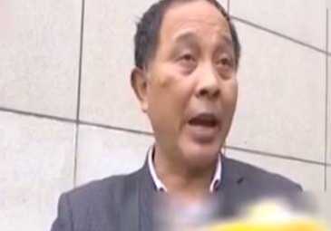 儿子沉迷手机赌博,欠债50多万,花光父母养老钱